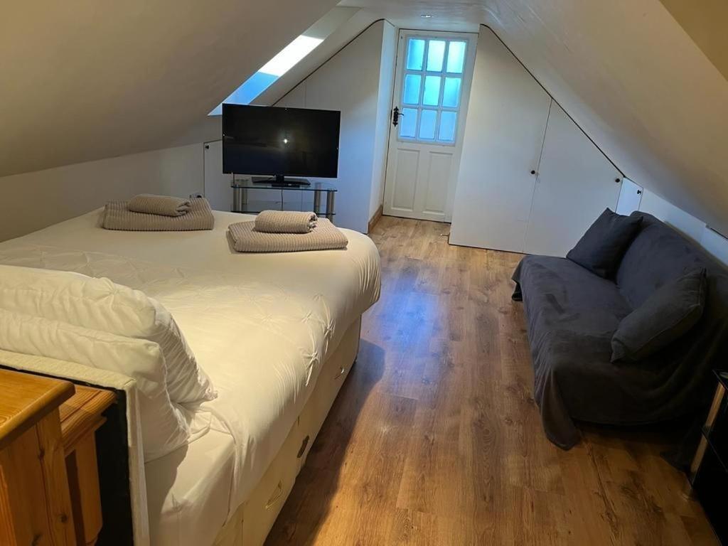 Two Storey Annex Cottenham Экстерьер фото